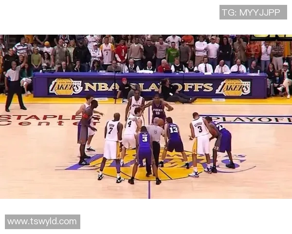 2004年NBA经典对决步行者与活塞精彩回放重温篮球历史瞬间 2004年NBA经典对决步行者与活塞精彩回放重温篮球历史瞬间